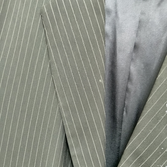 XL Subscript Blazer - Picture 11 of 13